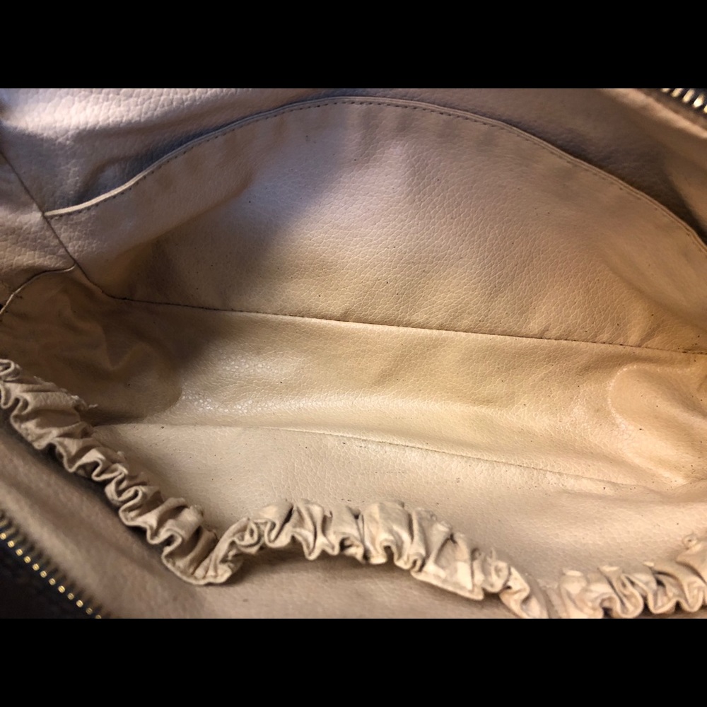 Sold off posh, Authentic Louis Vuitton tolietry 28 - Picture 6 of 7